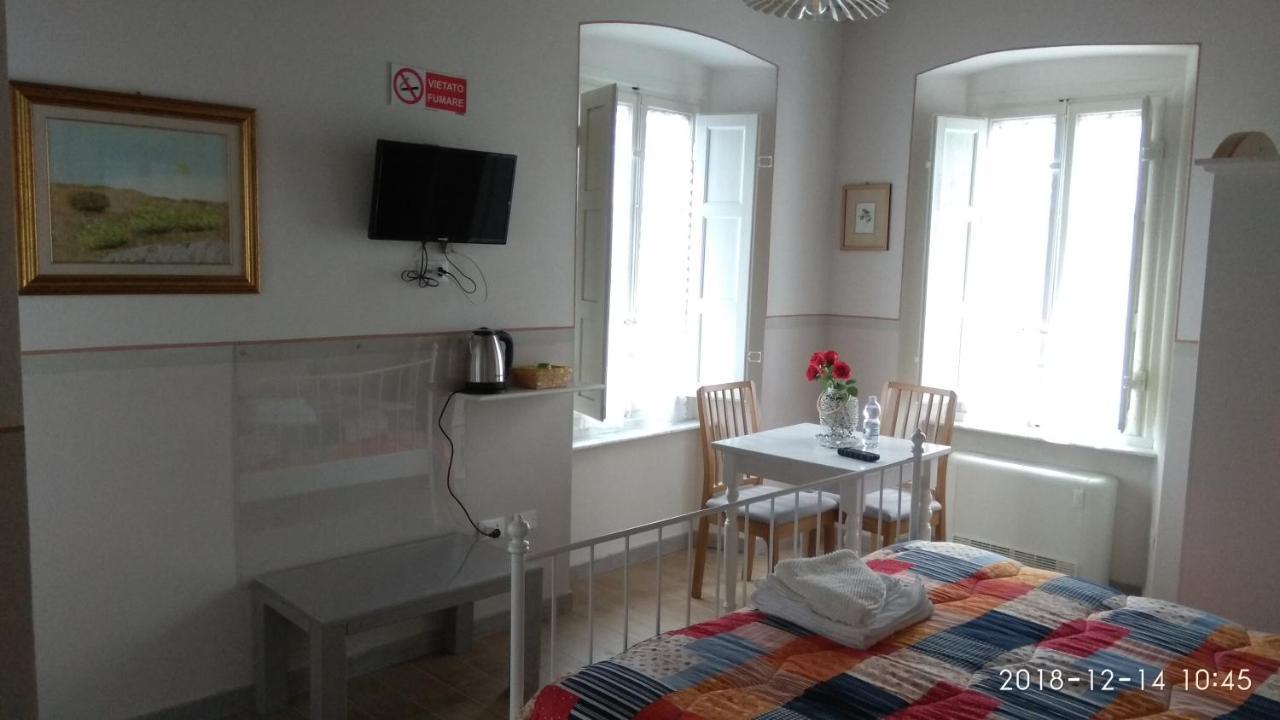 Le Rondini Di San Donato Bed & Breakfast Lucca Dış mekan fotoğraf